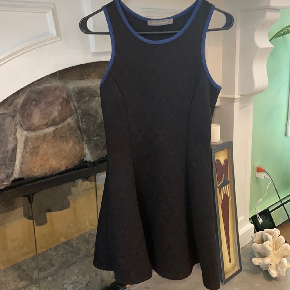 Finn and Clover black dress size Small